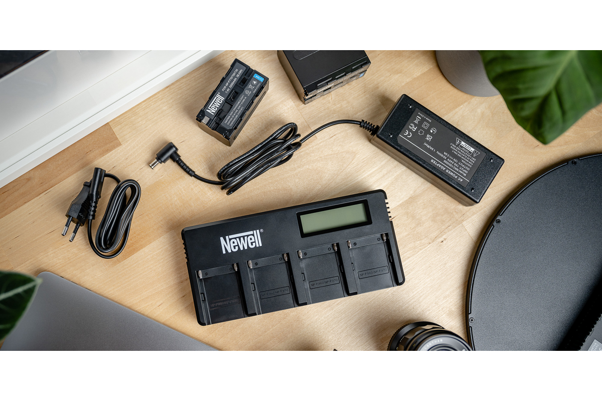 Newell DF-4CH négycsatornás töltő NP-F Sony akkumulátorokhoz-5