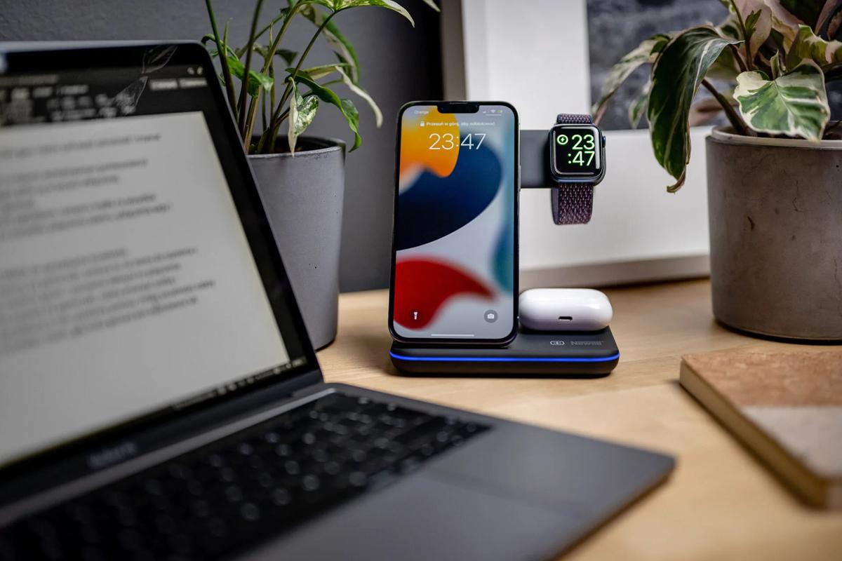 Newell induOne N-GY-Z5A induktív (wireless/vezetéknélküli) töltő 3 mobil eszközhöz-2