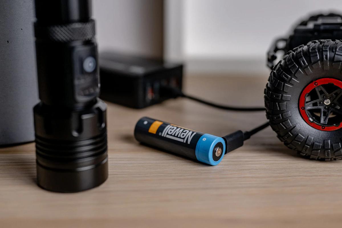 Newell 18650 USB-C 2200 mAh újratölthető akkumulátor - 1 db-5