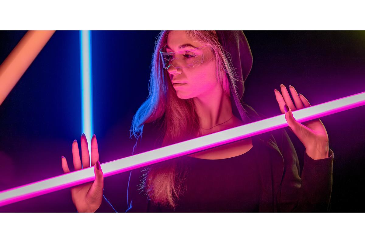 Newell RGB Kathi Max LED fénycső -