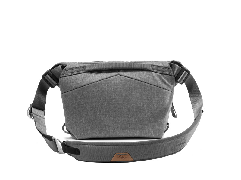 Peak Design Everyday Sling 3L - hamuszürke-1