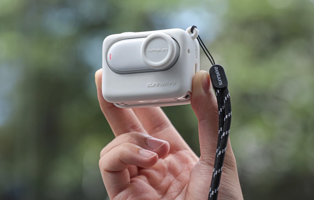 Sunnylife szilikon tok pánttal Insta360 GO 3S-hez (fehér) (G3S-BHT838-W)-1