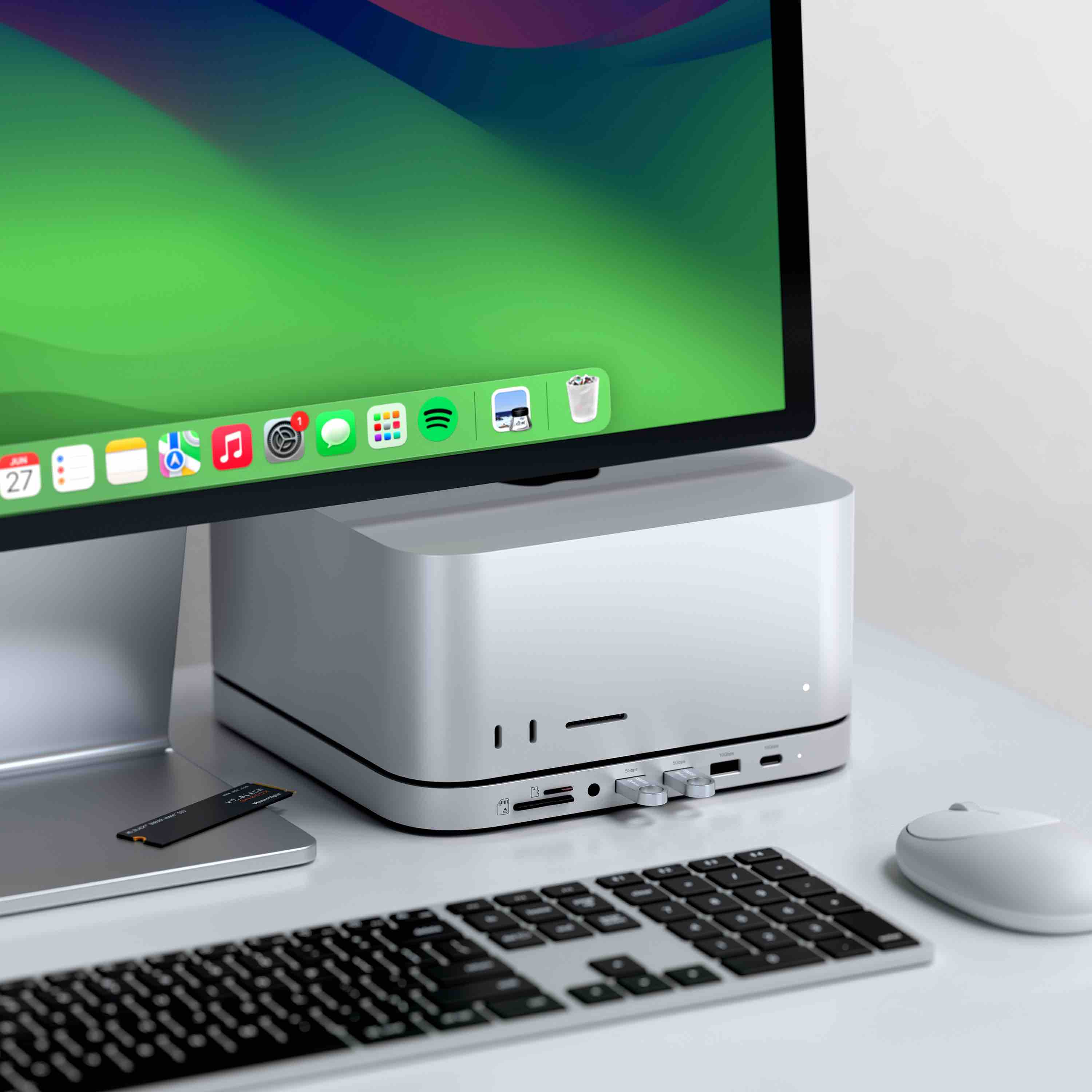 Satechi Állvány és Hub Mac Mini / Studio-hoz (1x USB-C 3.2, 1x USB-A 3.2, 2x USB-A 3.0, 3.5 mm audio, 1x Micro/SD, 1x NVMe/M.2 SATA SSD ház meghajtó nélkül) - Ezüst-3