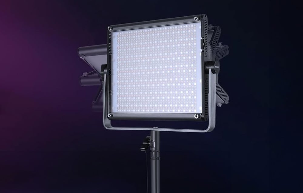 Neewer RGB1200 LED videólámpa 60W 2500-8500K + állványok + barndoors szett-2