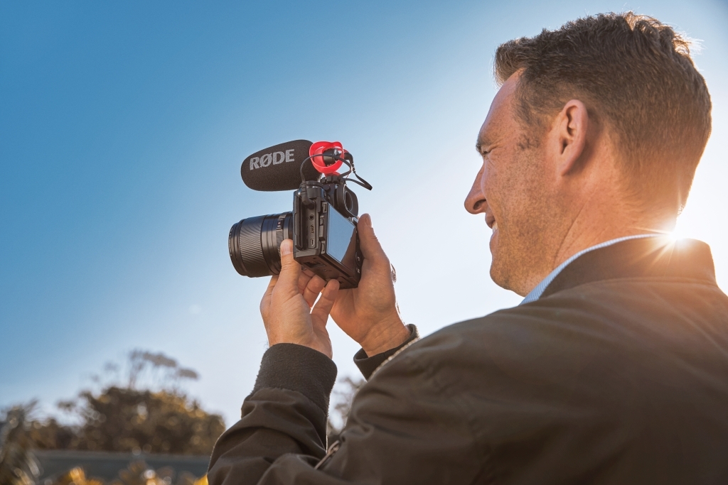 RODE VideoMic GO II kompakt video és USB mikrofon Helix felfüggesztéssel-12