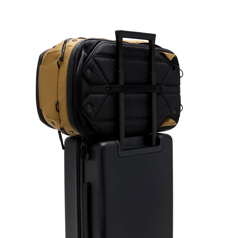 Peak Design Travel hátizsák 45L (Coyote)-7