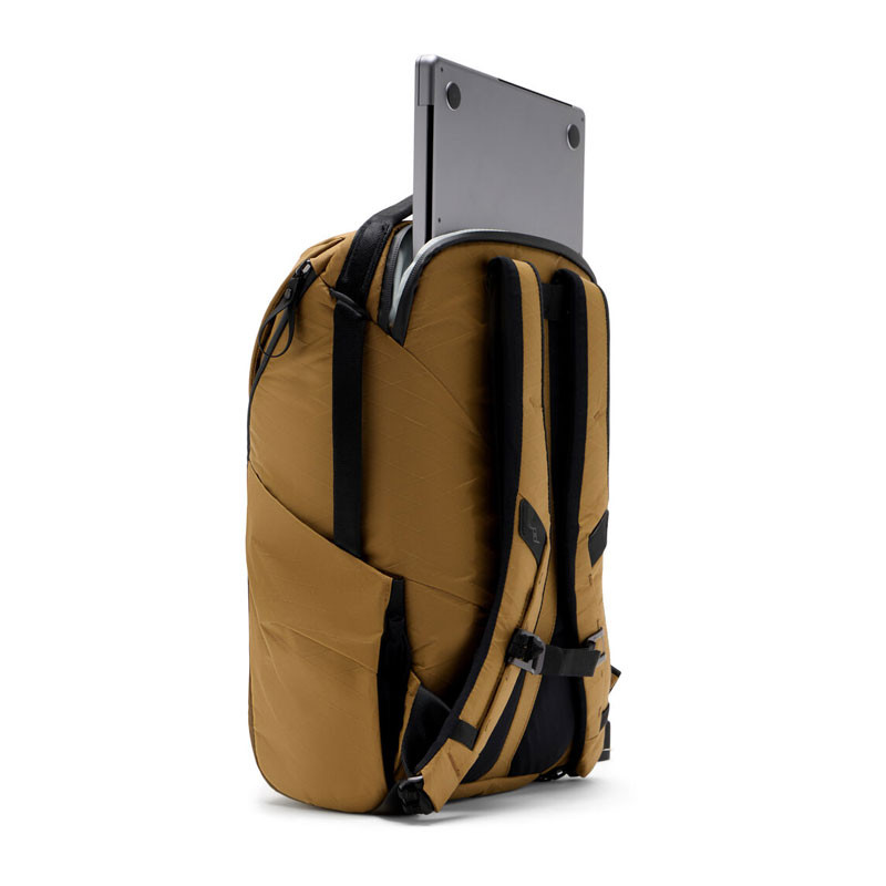 Peak Design 20L Everyday V2 hátizsák Coyote-3