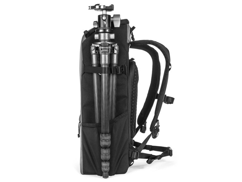 Tamrac Nagano 12L Fekete V2.0-4