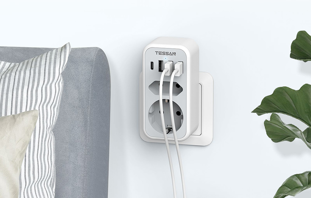 Tessan Fali Aljzat, elosztó TS-328-DE USB porttal-1