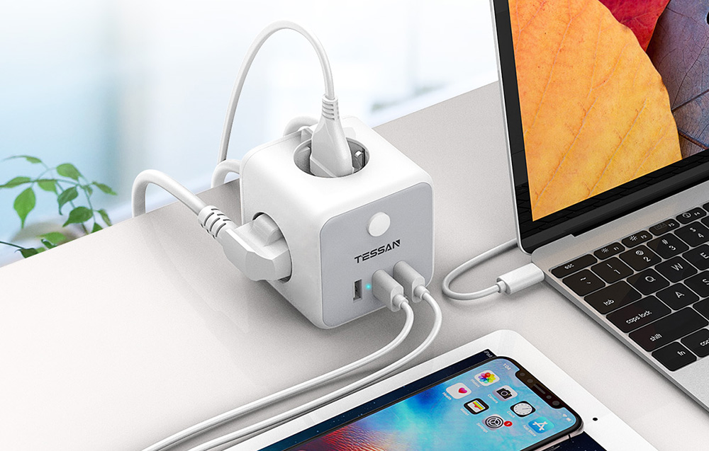 TESSAN TS-301-C-GR 3x hálózati elosztó + 2x USB-A, 1x USB-C töltő 2m-5