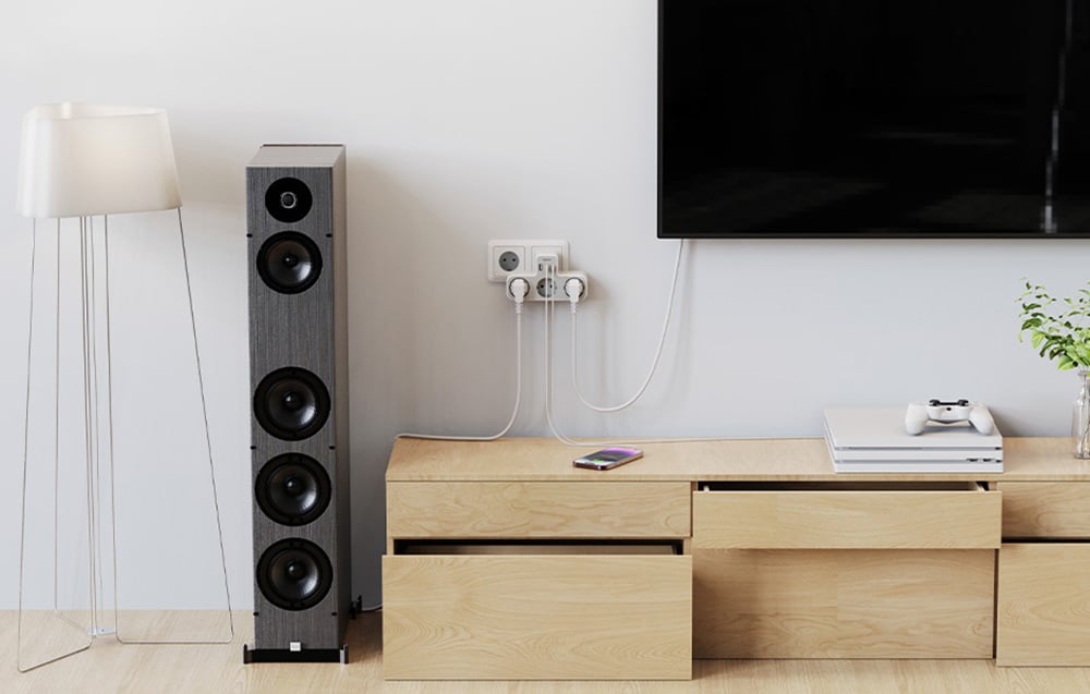 Tessan Fali hálózati elosztó TS-323-DE-C USB porttal-3