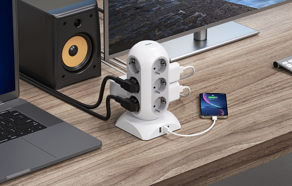 TESSAN Power strip TPS02-DE-C hálózati elosztó USB porttal-3