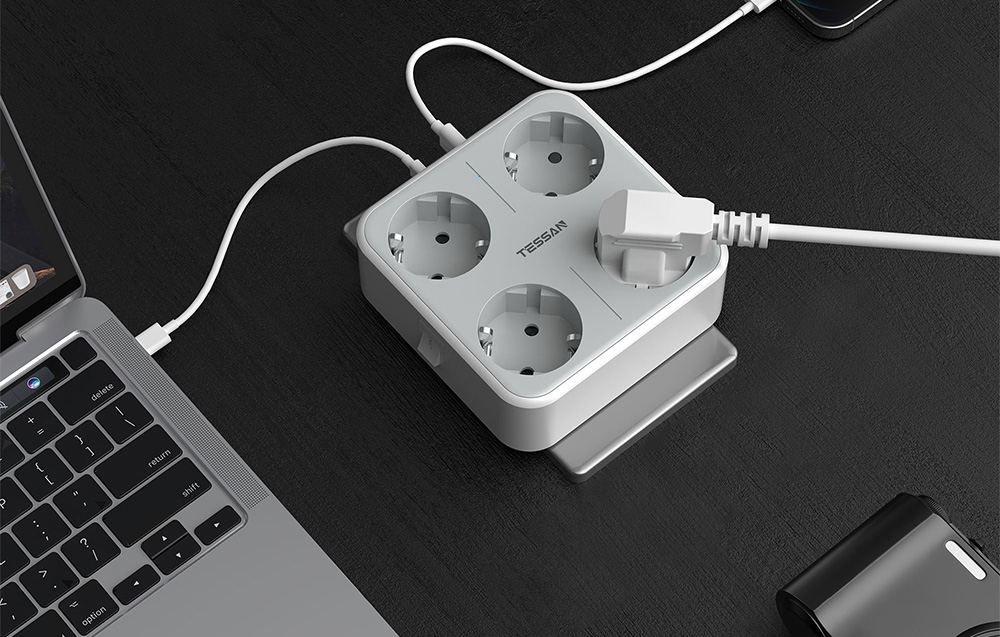 Tessan Wall Socket TS-302-DE-C hálózati elosztó USB porttal-3