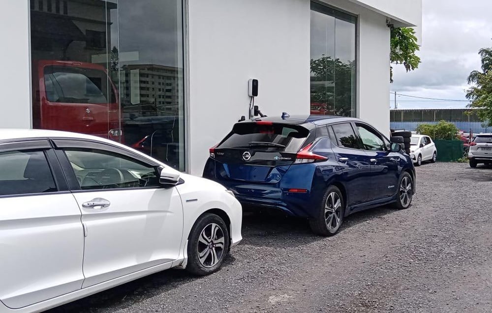 Besen falra szerelhető EV töltő BS20 22kW Type-2 (BS20-BC-22KW)-4