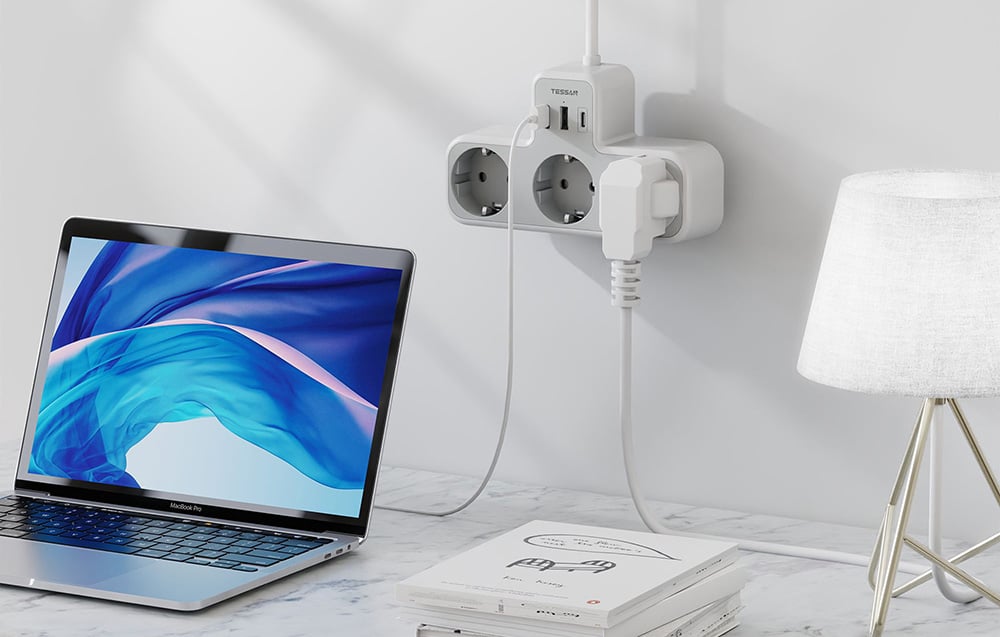TESSAN TS-323X-C hálózati elosztó USB porttal-1