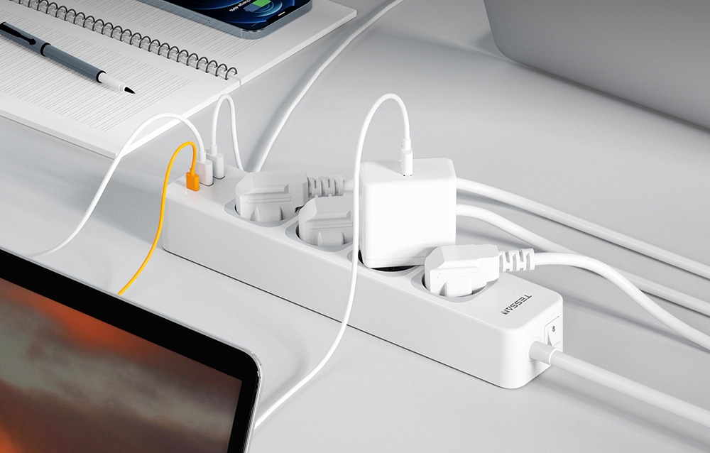 Tessan TS-307-C elosztó (fehér) USB porttal-3