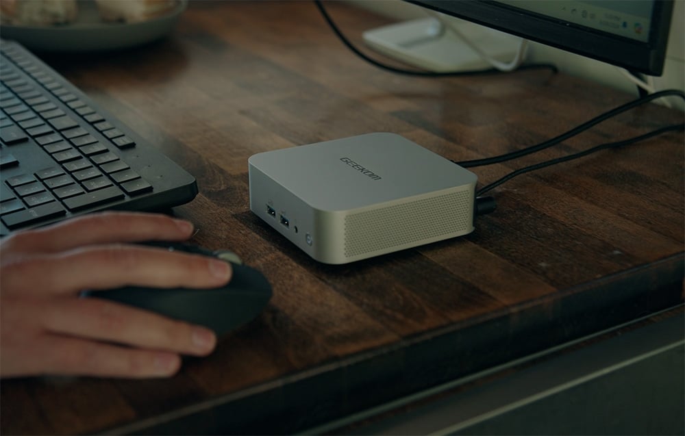 Mini-PC GEEKOM A8 Ryzen 9 8945HS 32GB RAM 2TB + Win11 Pro-7