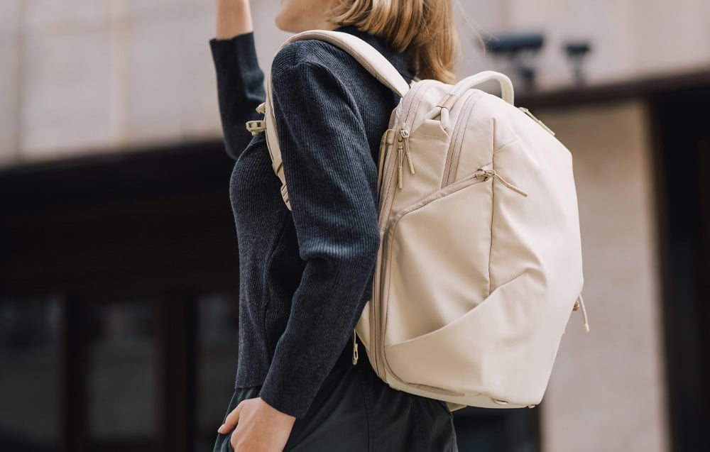 Hátizsák 16L PGYTECH OneGo Lite (Krém)-1