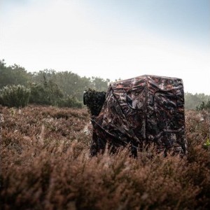Caruba Camouflage Shelter Tent - lessátor székkel - egyszemélyes