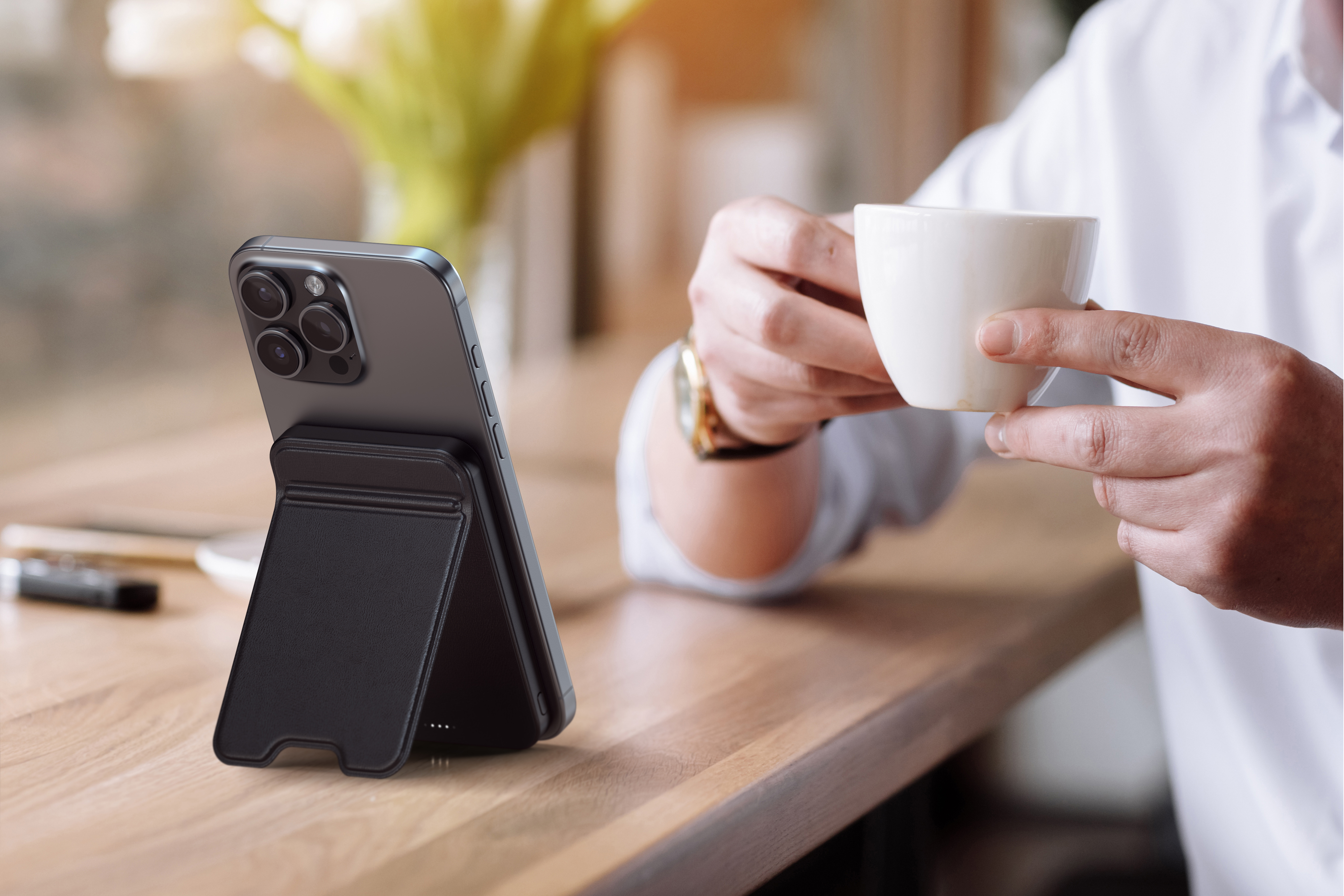 Satechi Qi2 5K Magsafe Powerbank Állvánnyal - Fekete-5
