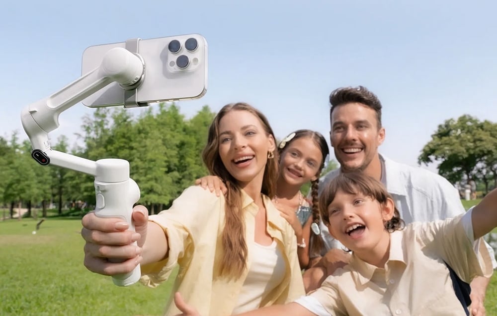 Insta360 Flow 2 AI Tracker Csomag (fehér)-6