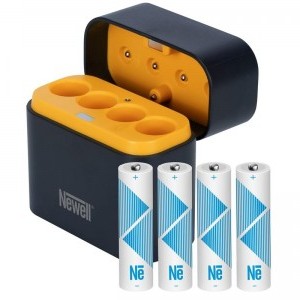 Newell Négycsatornás töltő + 4 db Li-ion AA újratölthető akkumulátor szett – 2200 mAh