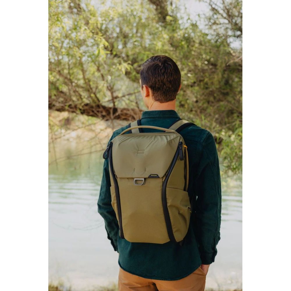 PEAK DESIGN Everyday Backpack 20L - Algazöld-9
