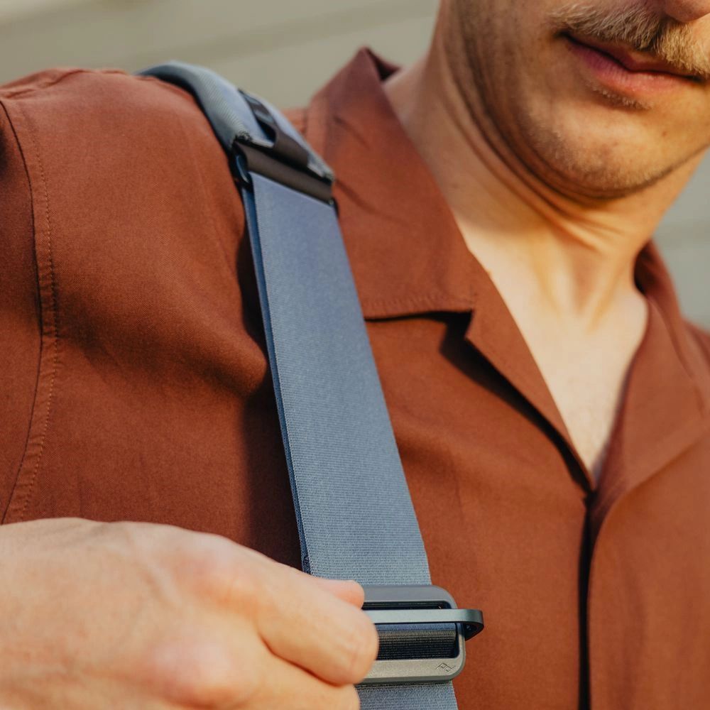 PEAK DESIGN Everyday Messenger 13L - Tengerkék-8