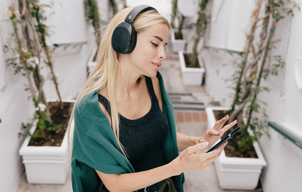 Edifier W830NB vezeték nélküli fejhallgató (fekete)-3