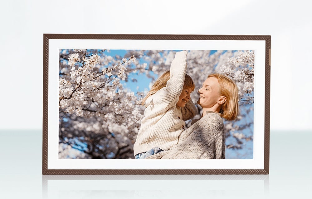 Arzopa D156 digitális képkeret (sötétbarna) 15,6