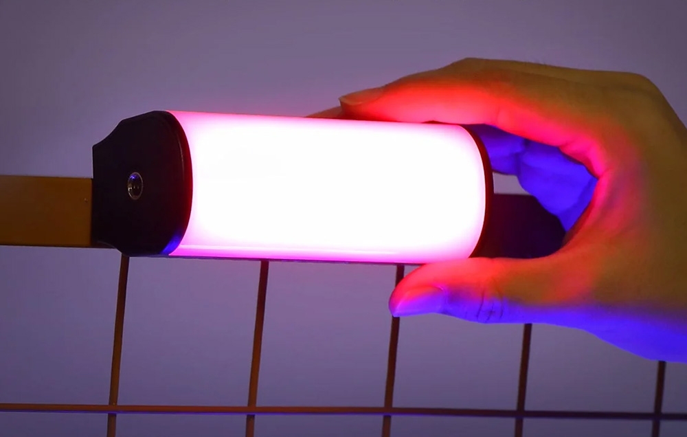 Neewer TL97C RGB LED fényrúd-5
