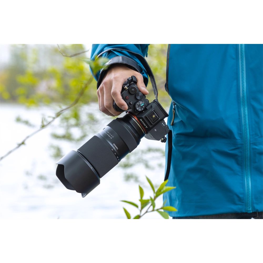 TAMRON 50-300 mm f/4,5-6,3 Di III VC VXD (Sony E)-4