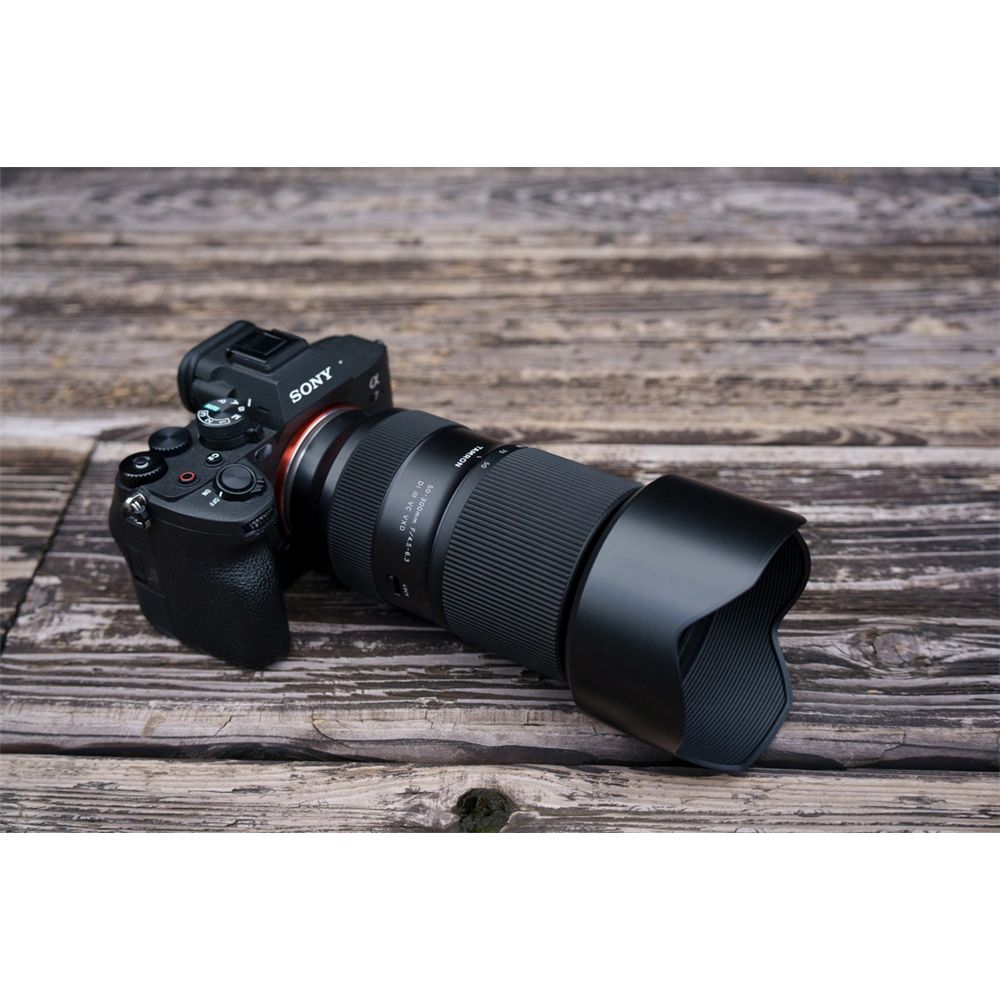 TAMRON 50-300 mm f/4,5-6,3 Di III VC VXD (Sony E)-5