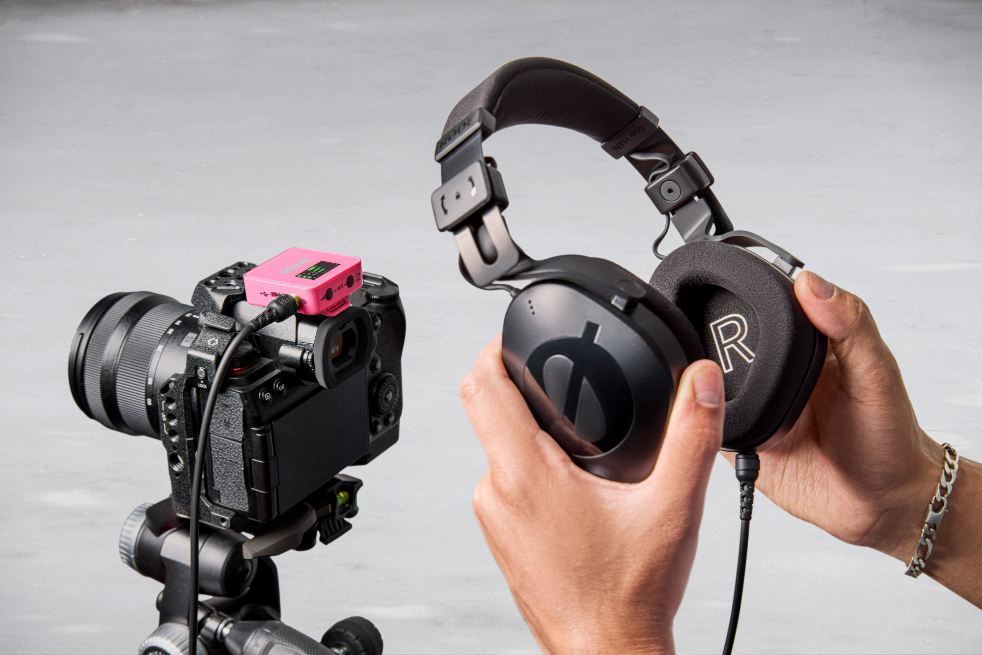 RØDE Wireless GO GEN3 két csatornás vezeték nélküli mikrofon rendszer, rózsaszín-4