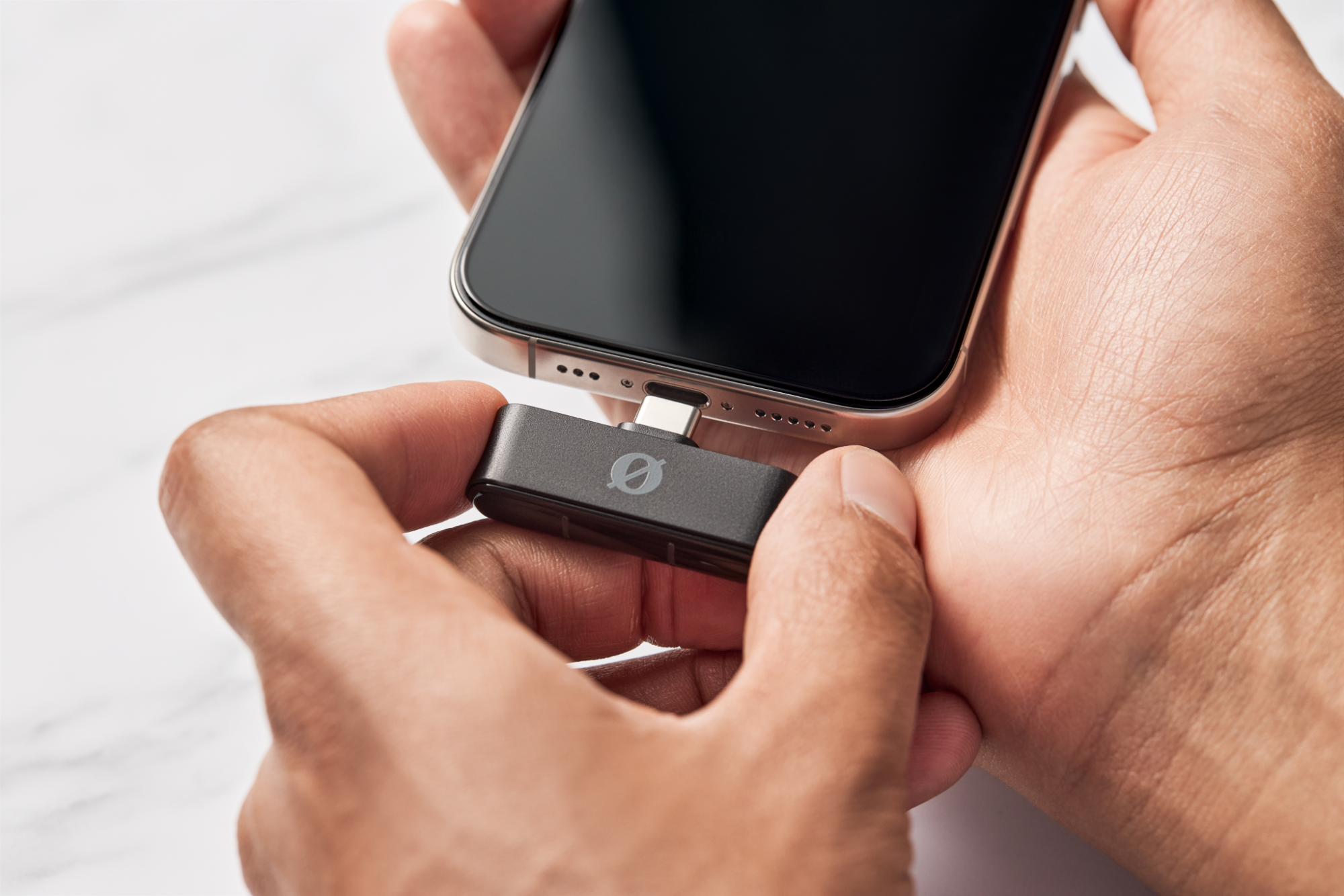 RØDE Wireless Micro-C két csatornás kompakt vezeték nélküli mikrofon (USB-C), piros-5