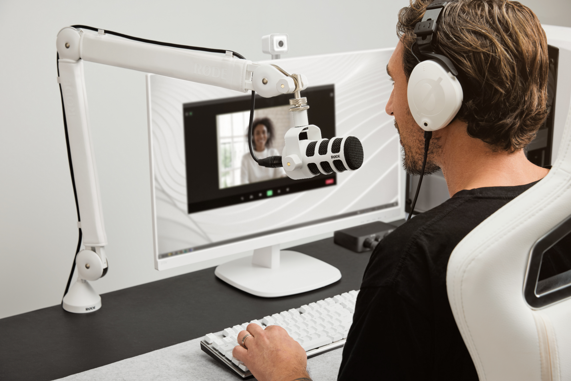 RØDE NTH-100 professzionális Over-Ear fejhallgató, fehér-9