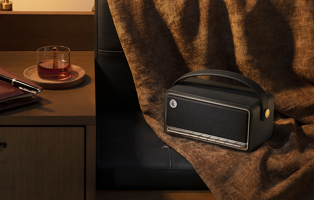 Edifier MP330 Retro Fekete Hordozható Bluetooth Hangszóró-4