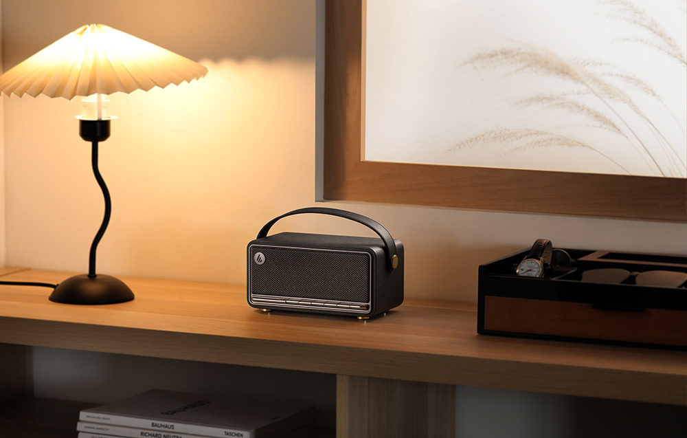 Edifier MP330 Retro Fekete Hordozható Bluetooth Hangszóró-2