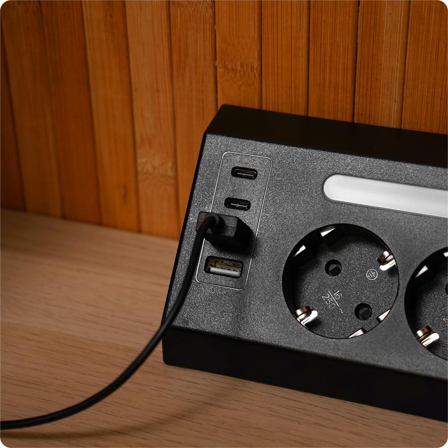 Huslog hálózati elosztó LED-del, USB-A, USB-C porttal-5