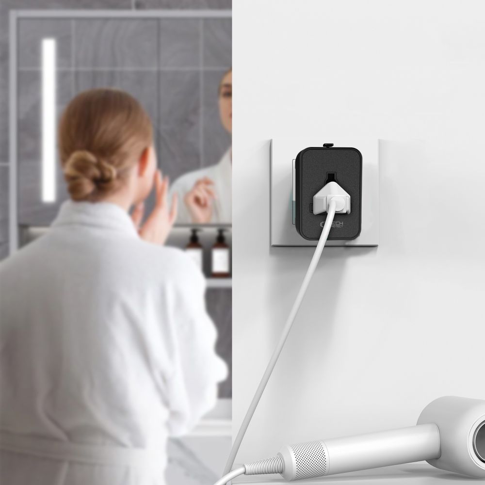 Tech-Protect TA300 Utazó Adapter EU / UK / US / AU Fekete-2