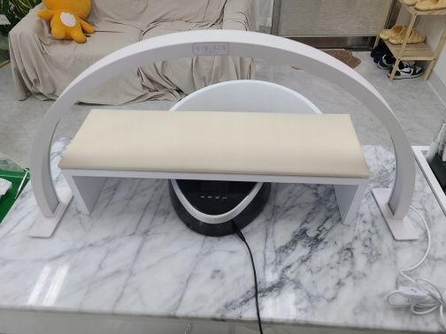 Michael Marinelli N280 50 W-os félhold alakú LED kozmetikai asztali lámpa, fehér-11