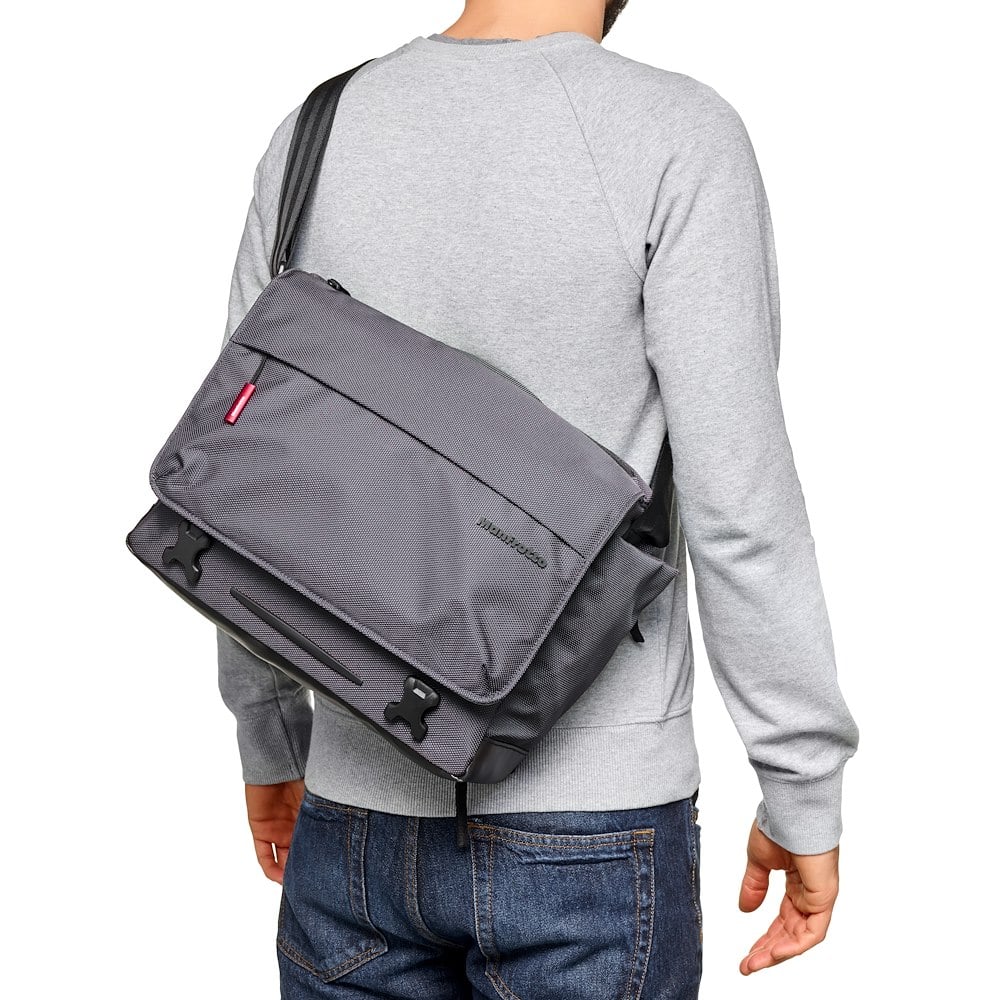 Manfrotto Manhattan speedy-10 messenger táska DSLR/MILC-hez (MB MN-M-SD-10)-23