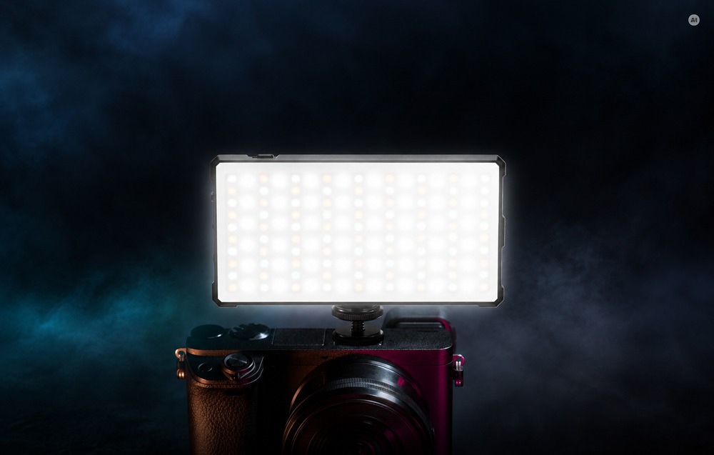 NEEWER BASICS SL90C RGB LED-es videólámpa, fekete-3