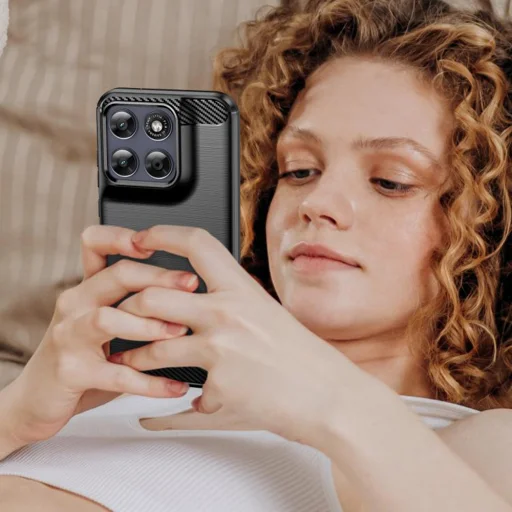 Techsuit - Carbon Silicone - Motorola Moto G77 - Čierne puzdro - 6