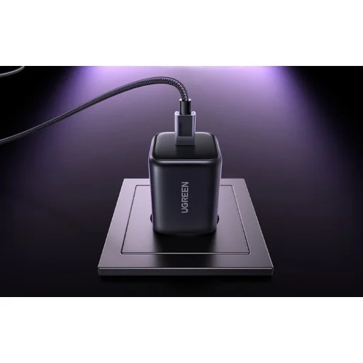 45W GaN USB-C rýchlonabíjačka čierna UGREEN X524 - 3