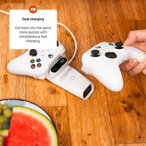 Fixed - Dupla Töltőállomás (FIXXB-DCC-WH) - Xbox Series S, X, Elite és One Vezeték nélküli Kontrollerekhez, LED, USB-C Port - Fehér - 5