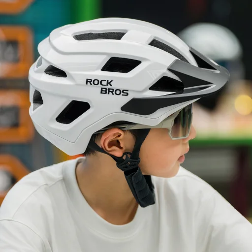 Rockbros LK-67 Juniorská cyklistická prilba s odnímateľným šiltom 54–58 cm - biela - 3