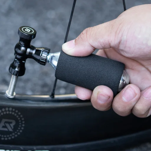 Rockbros CO₂ pumpa, hlava ventilu z hliníkovej zliatiny, bez bombičky, Presta/Schrader kompatibilná - čierna - 4