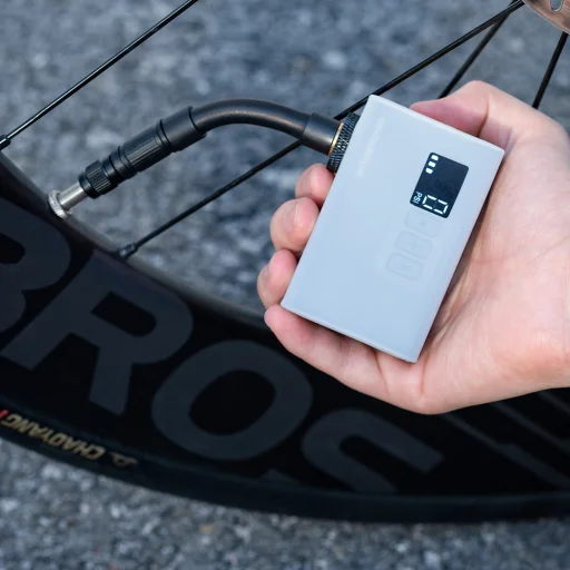 Rockbros AS240 PRO Bezdrôtová pumpa 120 PSI kompresor 420mAh - čierna - 6