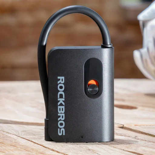 Rockbros L1 Mini Vezeték nélküli Pumpa 70 psi Kompresszor 200 mm Schrader Tömlőhossz - Fekete - 9